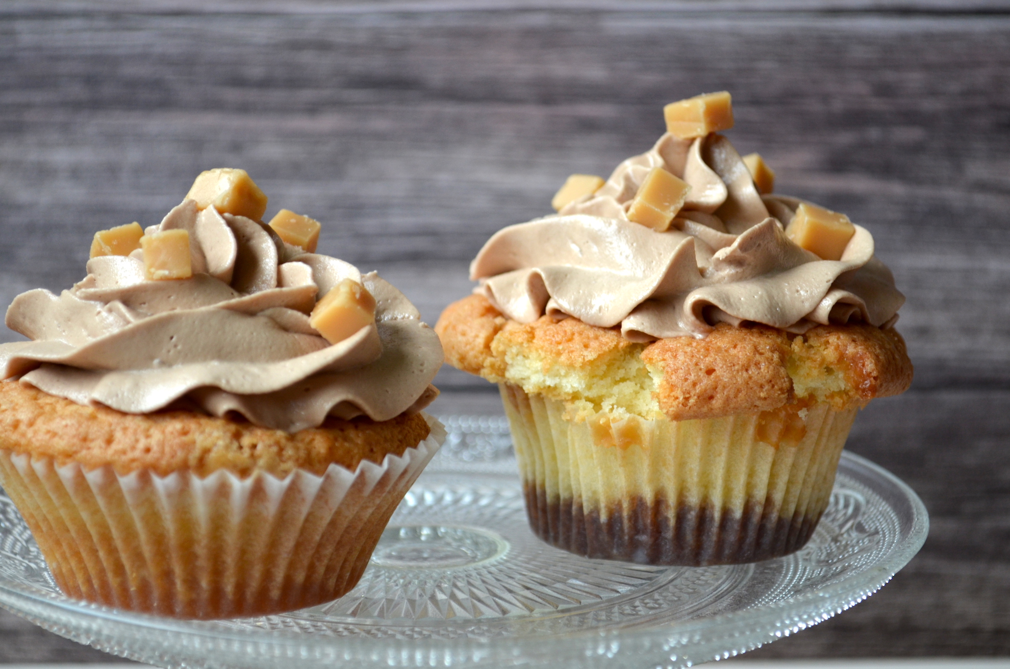 Caramel Fudge Cupcakes mit Schoko-Frosting | Homemade Cupcakes &amp; more