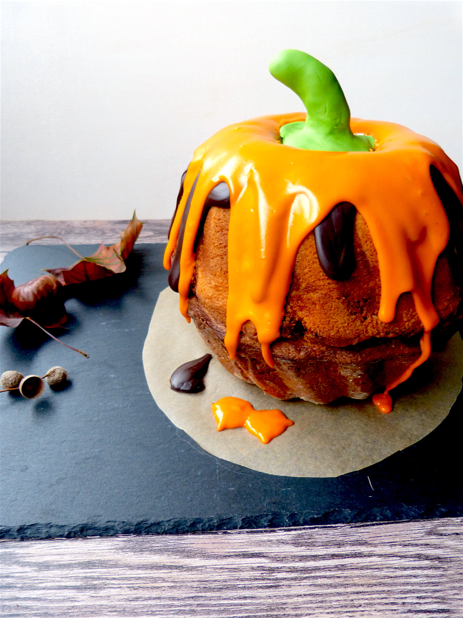 Halloween-Marmorkuchen in Kürbisform | Homemade Cupcakes &amp; more